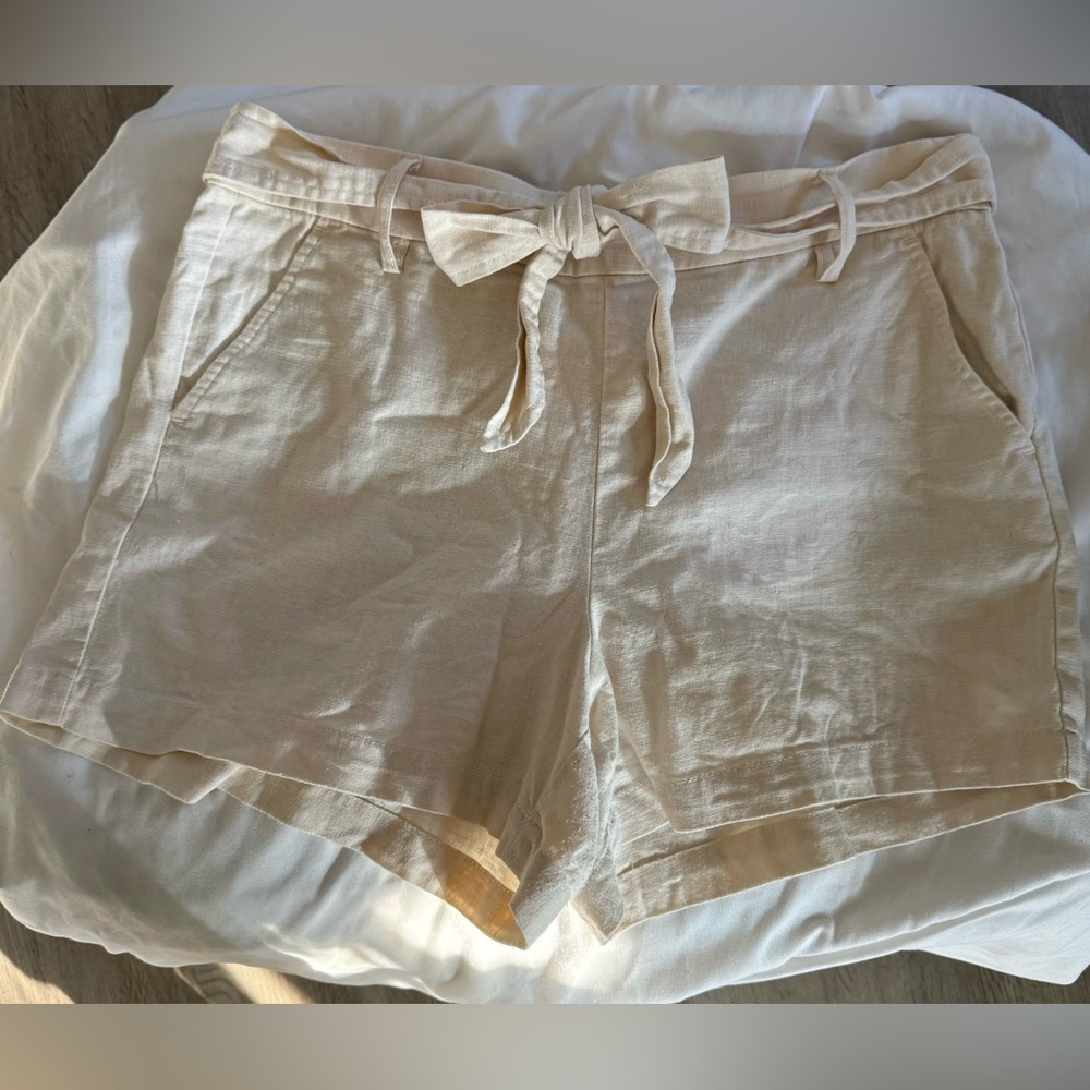 J. Crew High Waist Cream Shorts sz 12